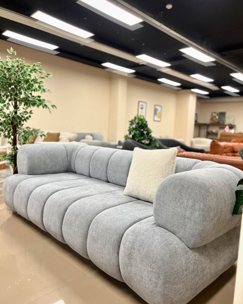 Canapé en velours gris