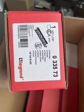 Panneau de brassage Legrand 24 ports