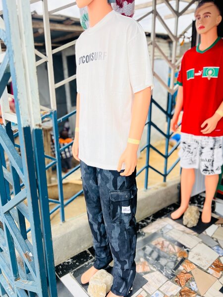 T-shirt blanc décontracté