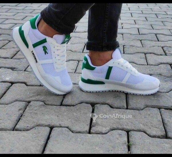 Baskets blanches et vertes