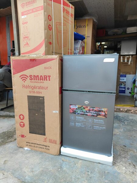 Réfrigérateur SMART STR-99H Compact