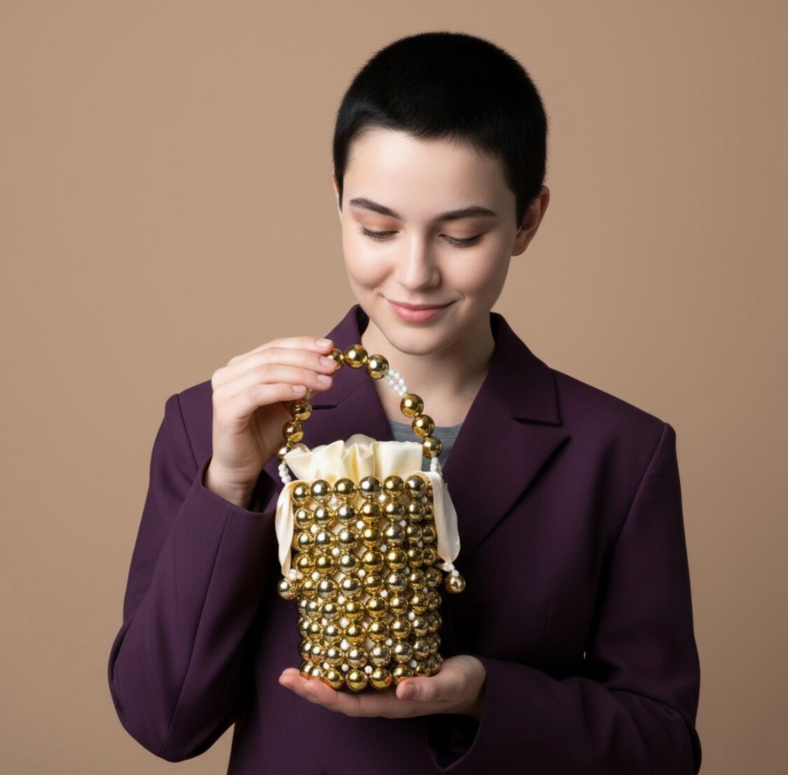 Sac seau perles dorées