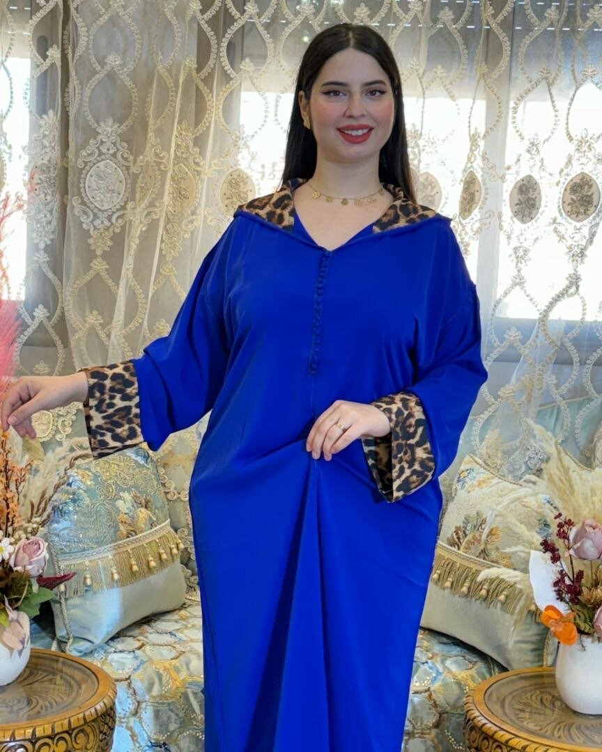 Robe Kaftan Élégante en Satin