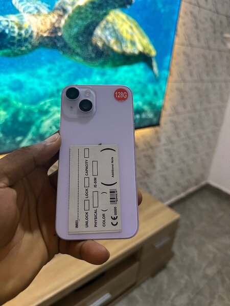 iPhone 14 esim sim 128 gig