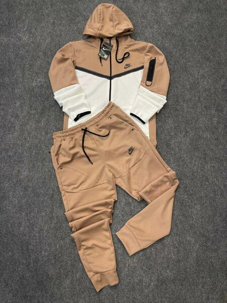 Ensemble de survêtement homme beige