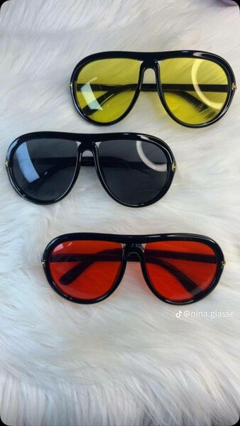 Lunettes de soleil colorées