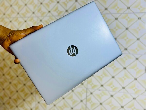 *HP LAPTOP 15*
