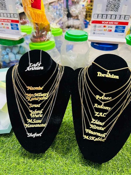 Customized necklace for ladies