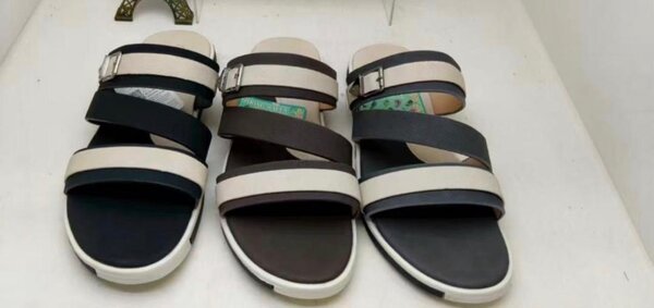 Sandales plates confortables pour femme