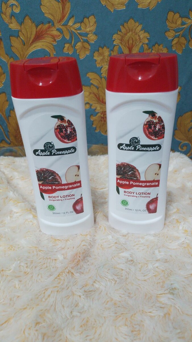 Apple pomegranate  body lotion