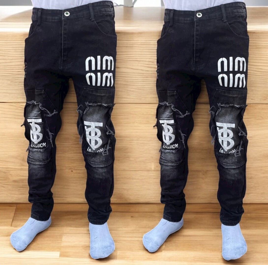 Jeans déchirés mode enfants