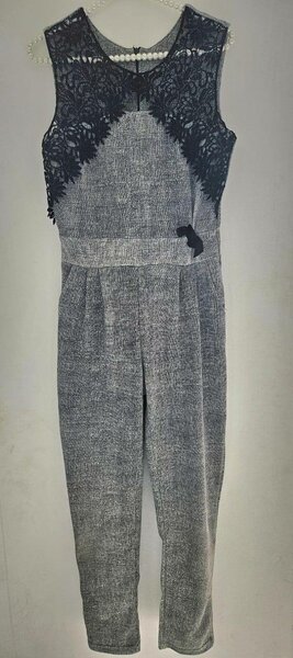 Combinaison élégante en dentelle