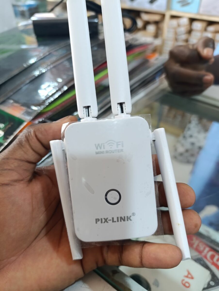 Répéteur wifi PIX-LINK