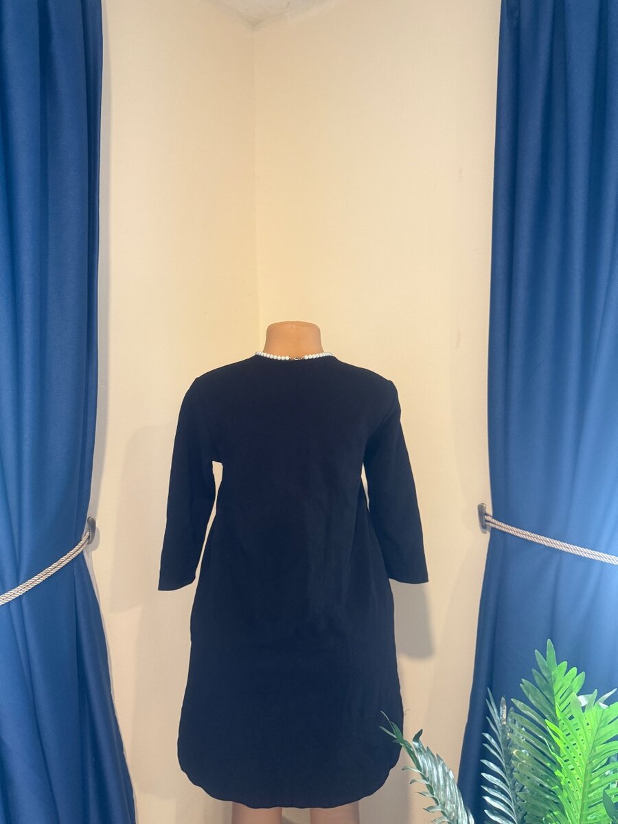 Loose dress for the office ,lectures etc