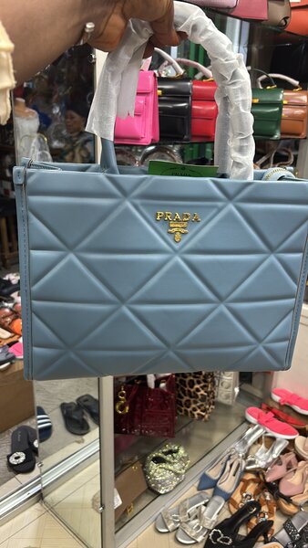 Sac à main élégant Prada