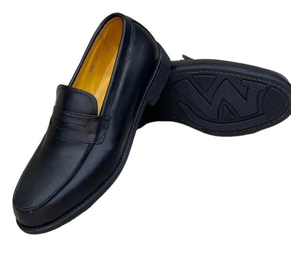 Mocassins en cuir noirs élégants