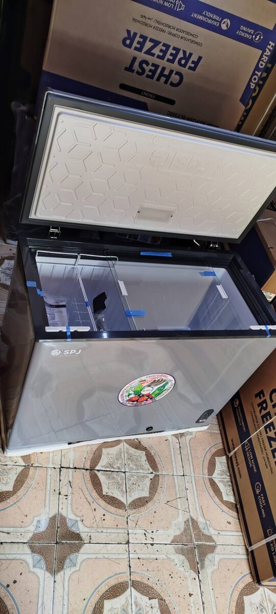 Mini réfrigérateur compact SPJ argent