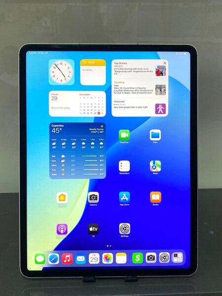 UK Used iPad Pro 12.9 inch m2 chip, 256GB Wi-Fi + Cellular