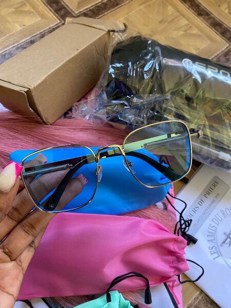 Lunettes de soleil carrées tendance