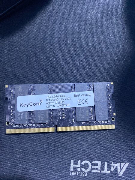 Barrette mémoire DDR4 3200 16 Go