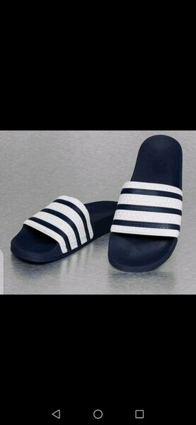 Claquettes Adidas Confortables