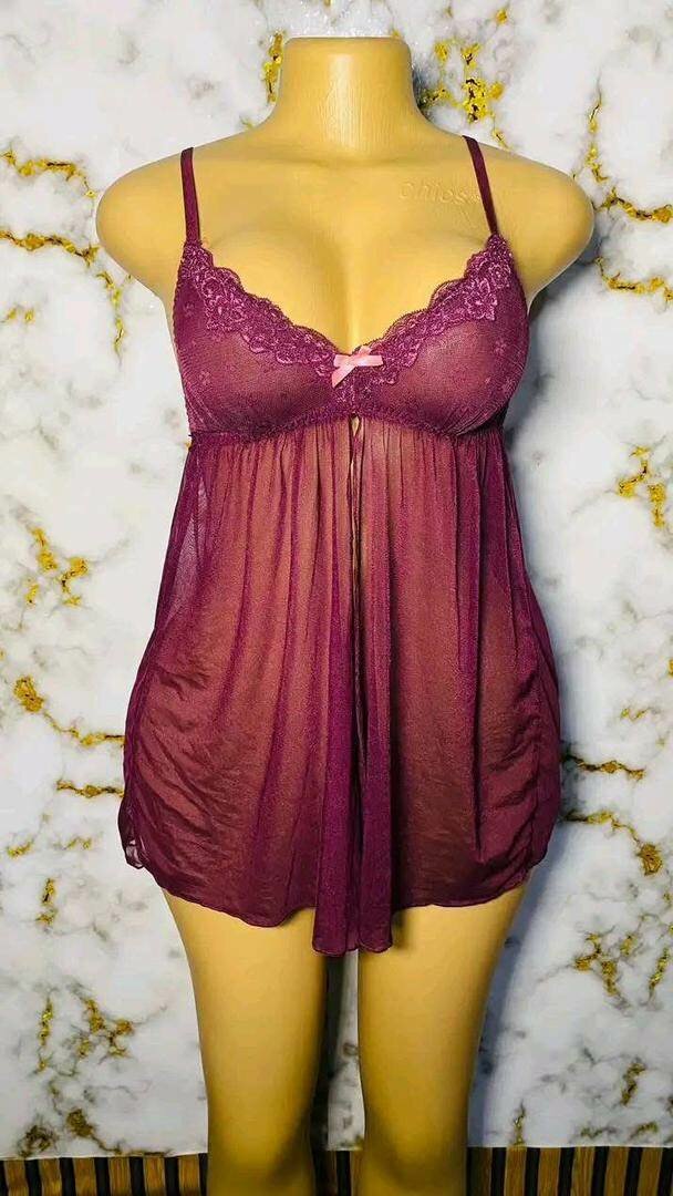 Nuisette féminine séduisante