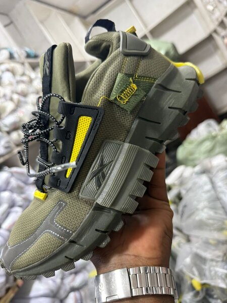 Baskets de sport vertes