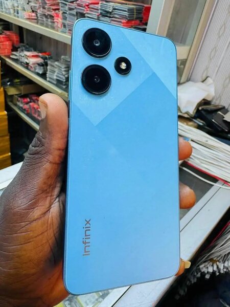 Infinix HOT 30 - Smartphone Android