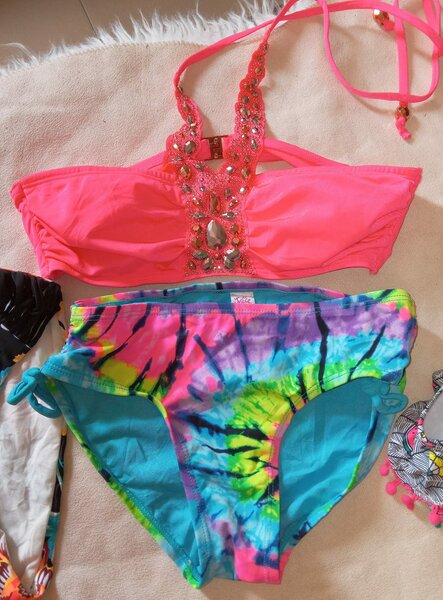 Women's two-piece swimsuit