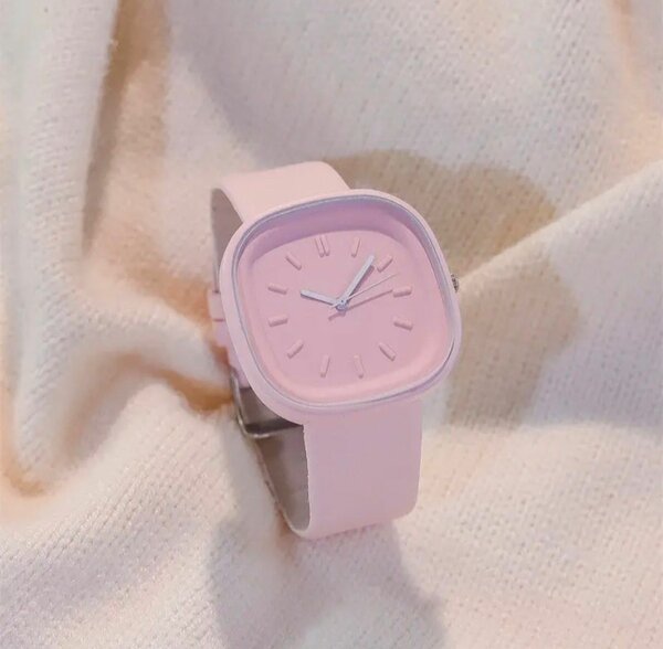 Montre pastel élégante féminine