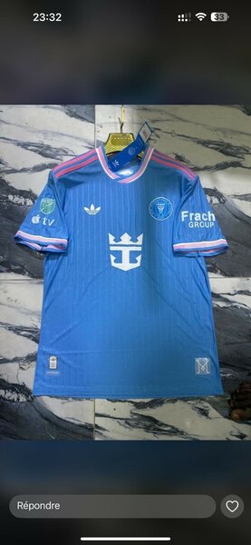 Maillot de football tendance