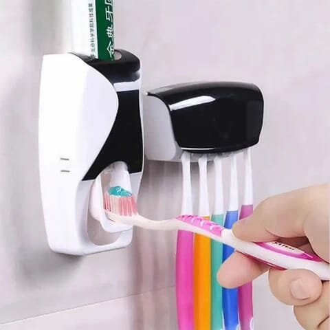 Distributeur automatique de dentifrice