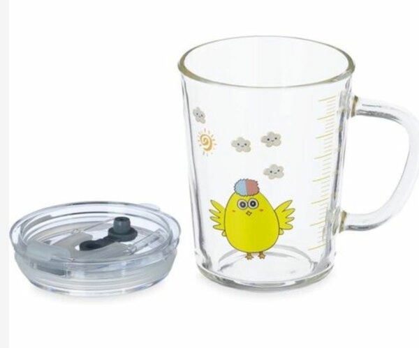 Verre  décoratif avec paille