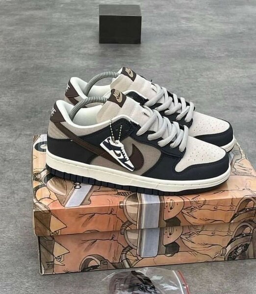 Nike X Travis Scott