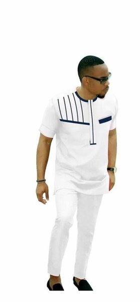 Ensemble africain élégant