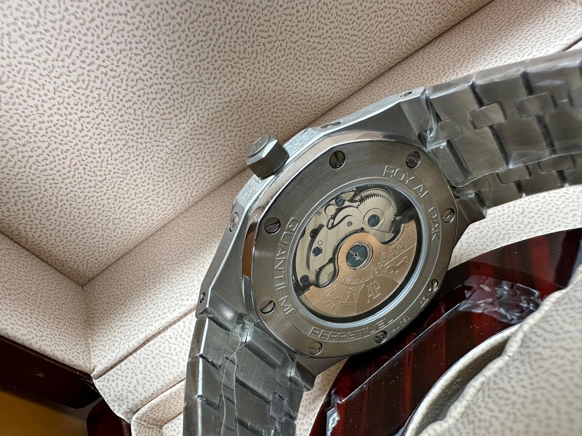 Water-Resistant Audemars Piguet Royal Oak Watch