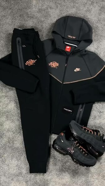 Ensemble survêtement Nike noir