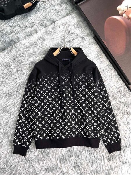 Sweat à capuche à motifs