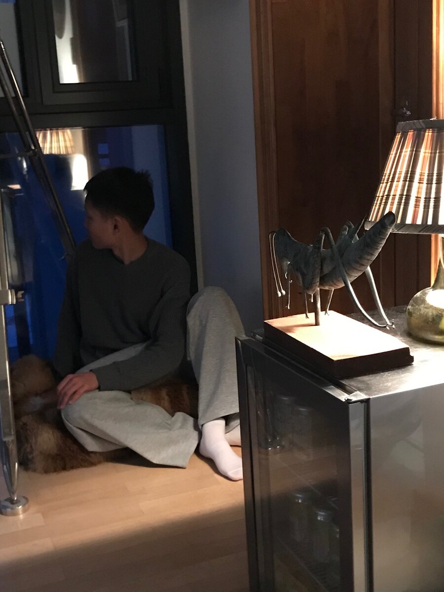 серая вязанная кофта