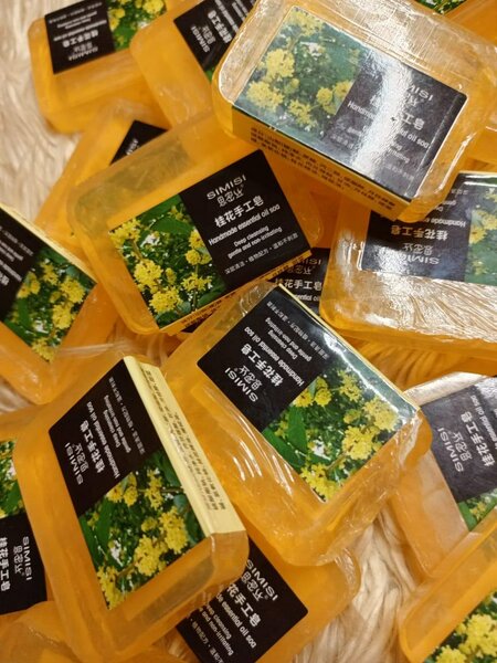 Savons parfumés aux fleurs