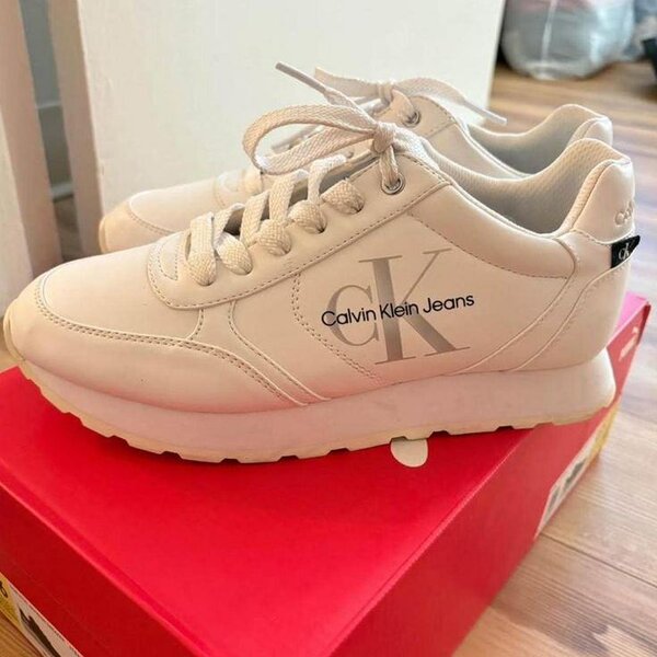 Chaussures Calvin Klein Jeans pour Femme