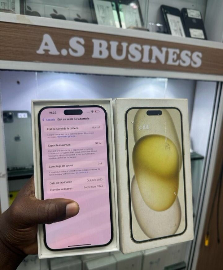 iPhone 15 jaune neuf