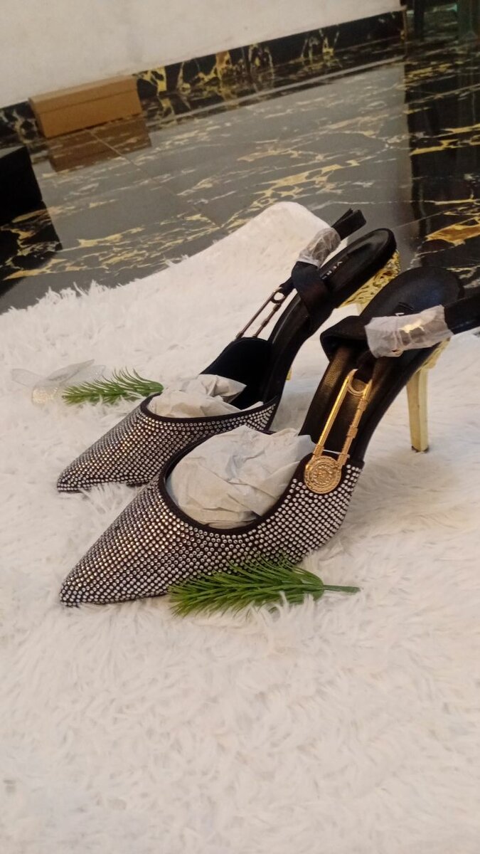 ROYAL BLACK VERSACE STILETOES