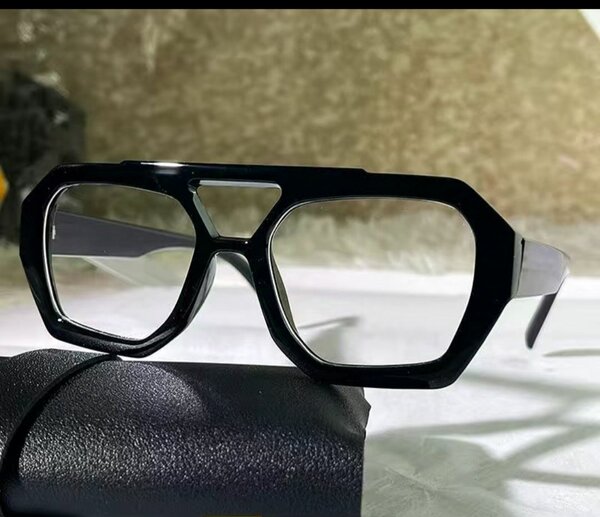 Брендовые и трендовые очки 2025