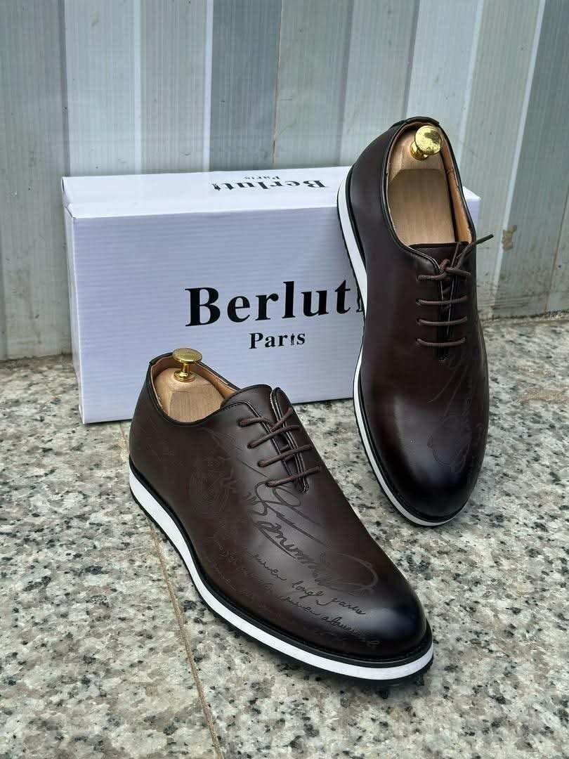 Balladeuses Berluti et TOMMY