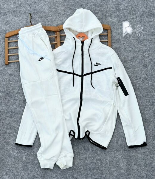 Ensemble de sport Nike blanc