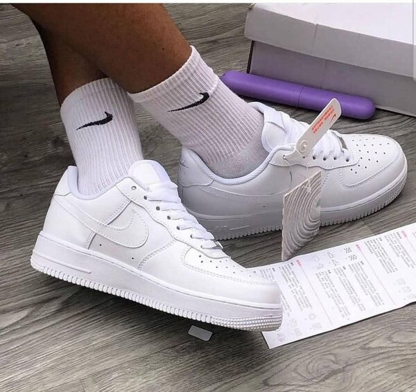 Nike Air Force 1