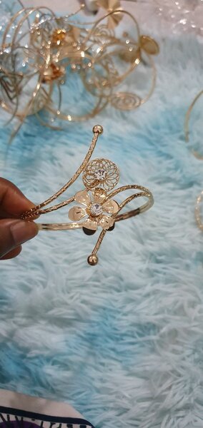 Bracelet décoratif de bras