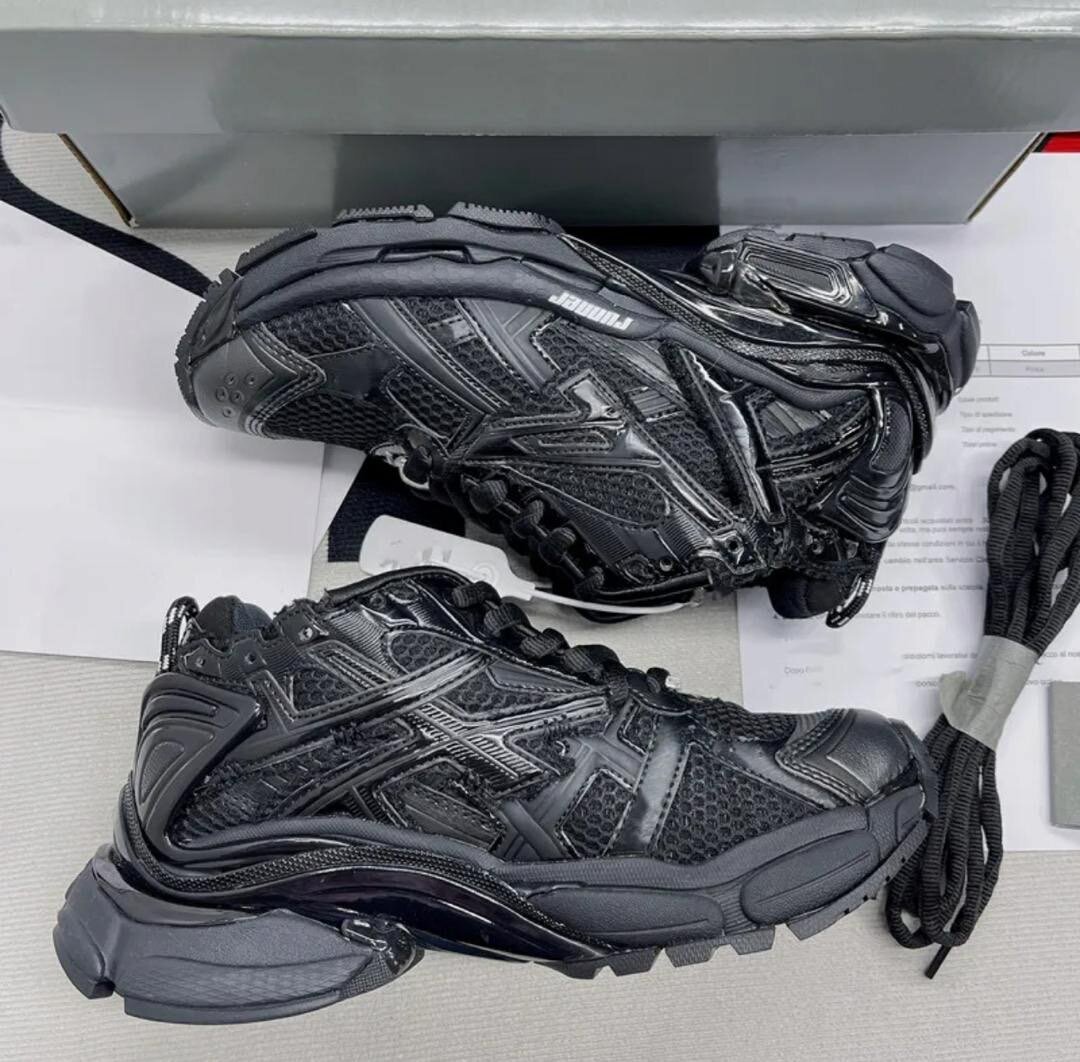 BALENCIAGA RUNNER