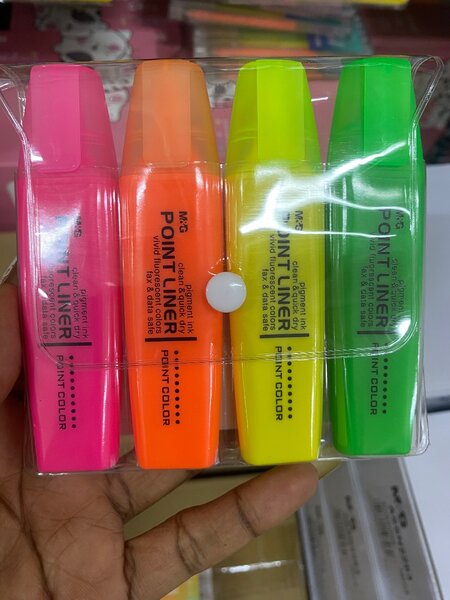 Surligneur fluorescents M&G